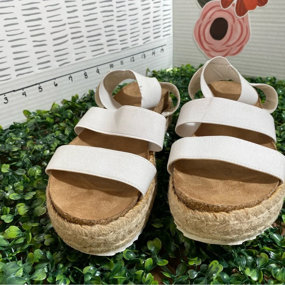 N/A lightweight espadrille